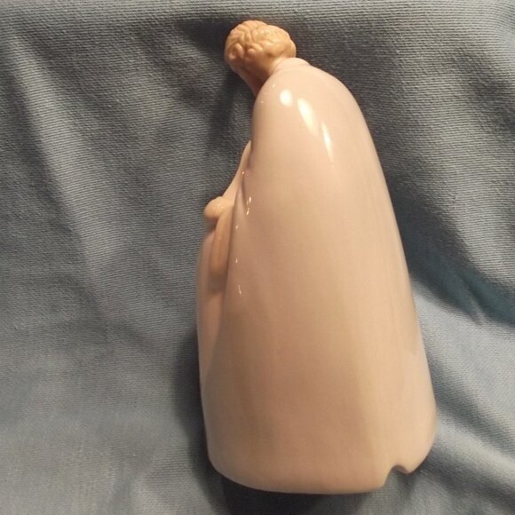 Porcelain Lamp Cover With Baby Jesus, Mary & Joseph - Picture 4 of 8